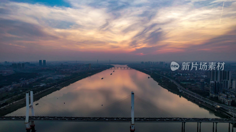 湖南湘潭湘江三桥交通航拍图