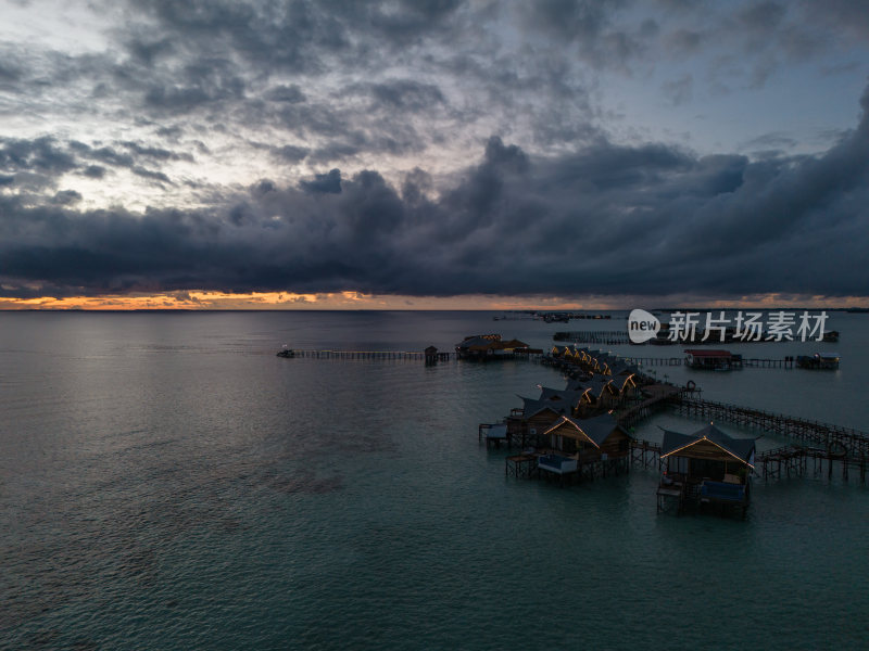 仙本那水屋航拍摄影日落海岛