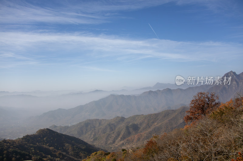 北京慕田峪秋日山脉壮阔景色