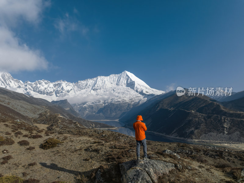 西藏山南洛扎秘境库拉岗日白马林措航拍