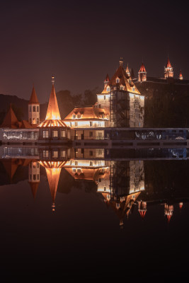 德阳旌阳区文化娱乐城玄珠湖公园城堡夜景