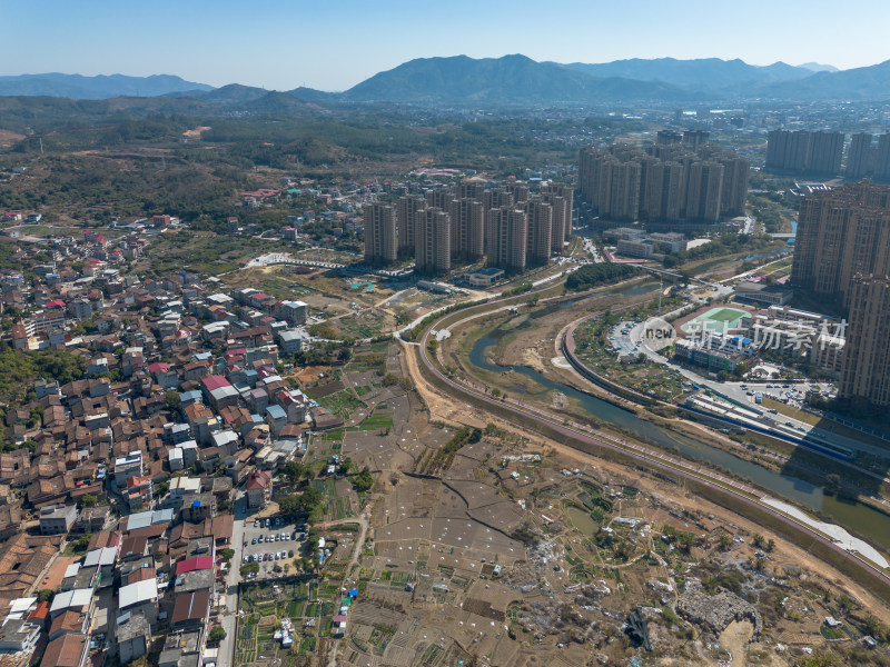 仙游城区有山地背景的城市鸟瞰全景