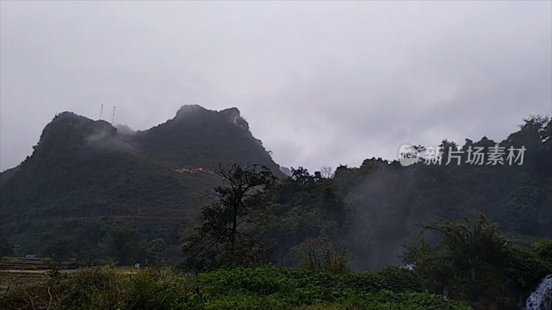 云雾山脉自然风景