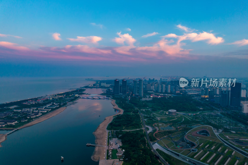 山东日照城市晚霞夕阳航拍摄影图