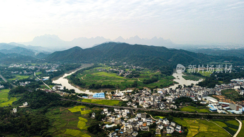 航拍 山河 山脉  河流 山