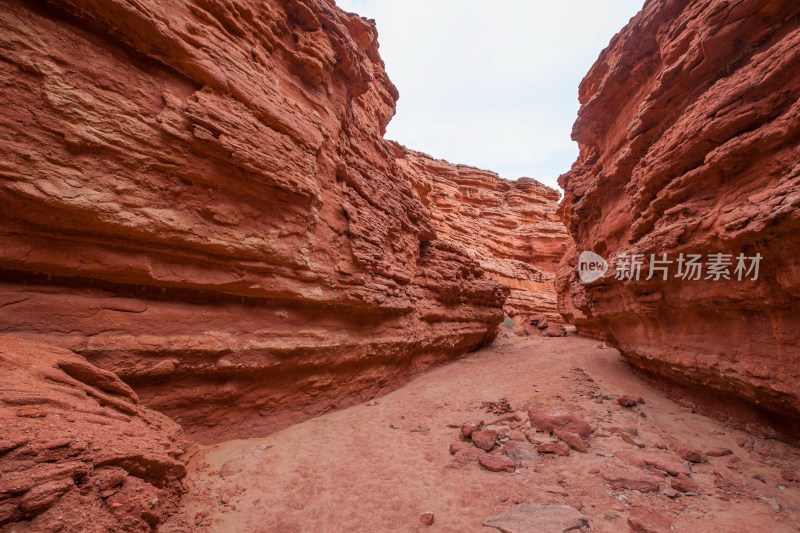 中国内蒙古丹霞地貌梦幻峡谷