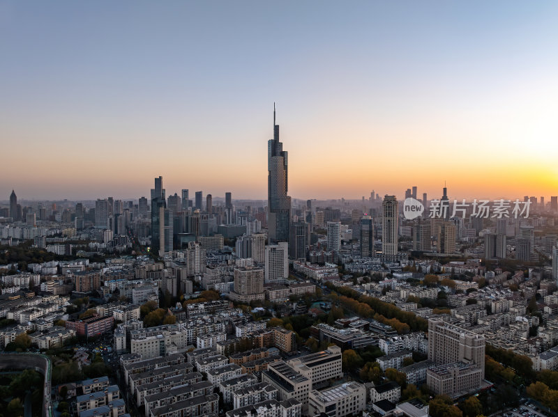 江苏南京CBD紫峰大厦建筑群日落夜景航拍