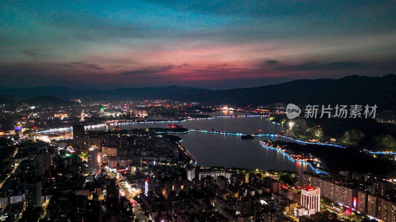 广东肇庆城市夜景灯光航拍图