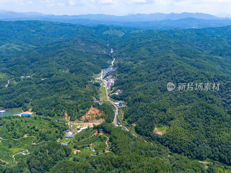 泰宁大金湖甘露寺丹霞地貌航拍图