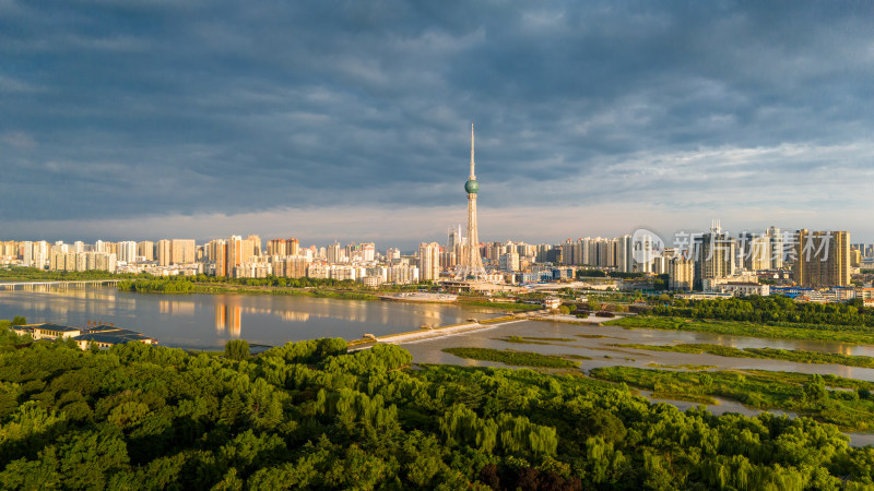 洛阳洛河中原明珠塔城市地标