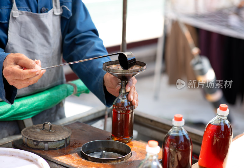 市井商贩卖香油