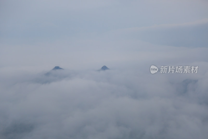 云海 山峰 山峦 山东 泰山