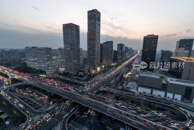 北京国贸CBD核心区建筑群和国贸桥日落