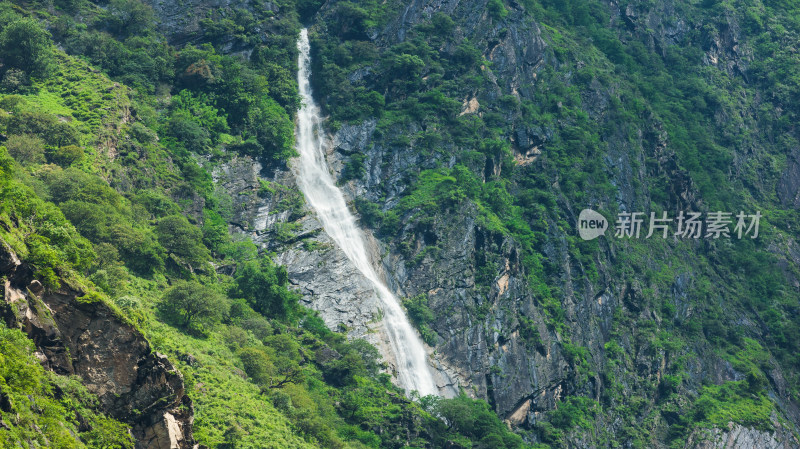 丽江虎跳峡高路徒步