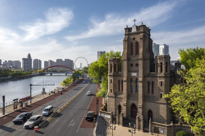 天津海河狮子林桥望海楼教堂城市风光