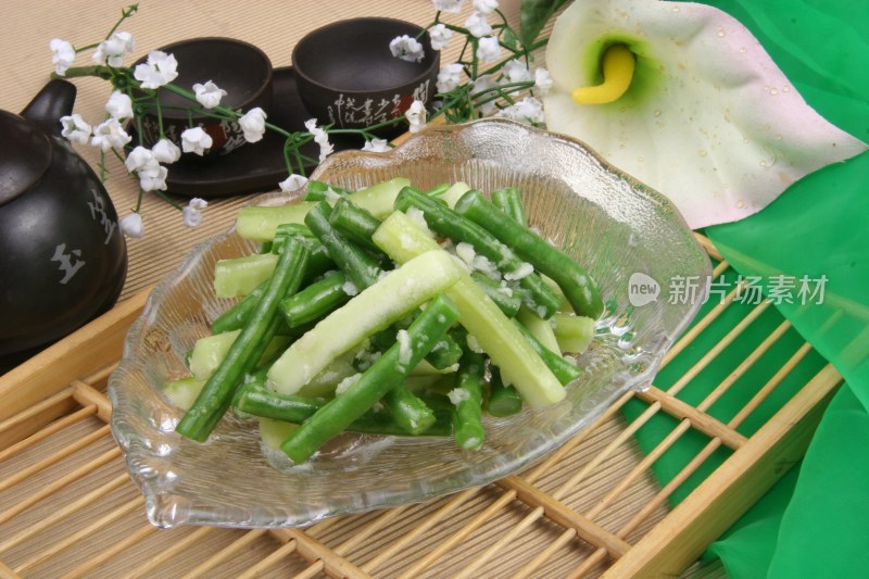 蒜蓉豆角丝瓜