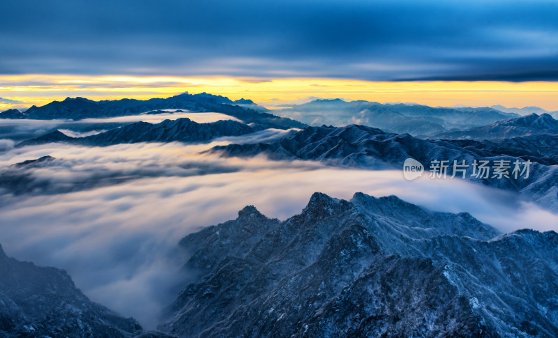 洛阳老君山雪后日出大气云海航拍自然