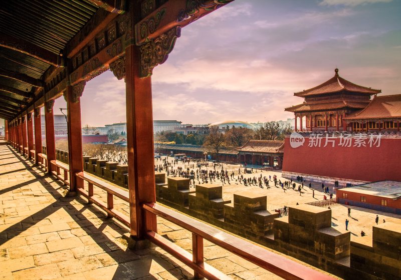 故宫古建筑与广场人群景观
