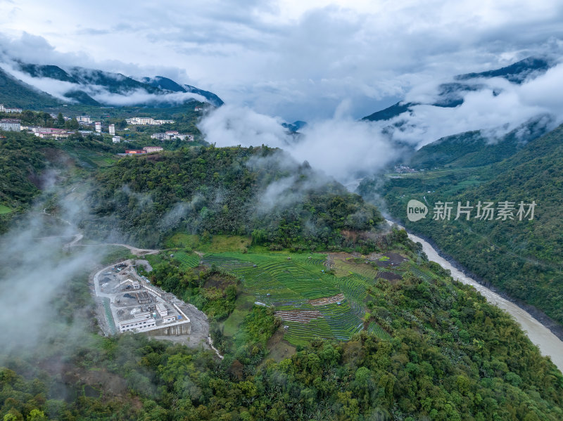 西藏林芝莲花圣地墨脱热带雨林云雾高空航拍