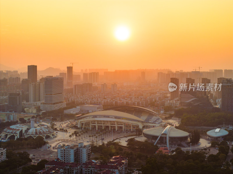 珠海市体育中心日落航拍