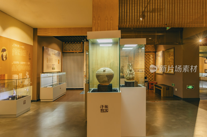 南京十朝历史文化陈列馆展厅文物