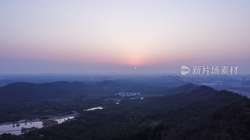 武汉江夏区龙泉山远眺亭航拍