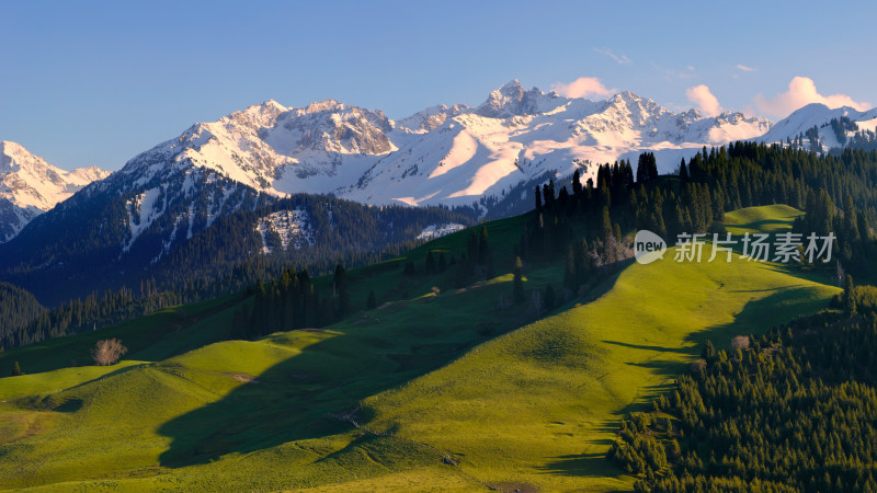 航拍草原雪山森林自然风光