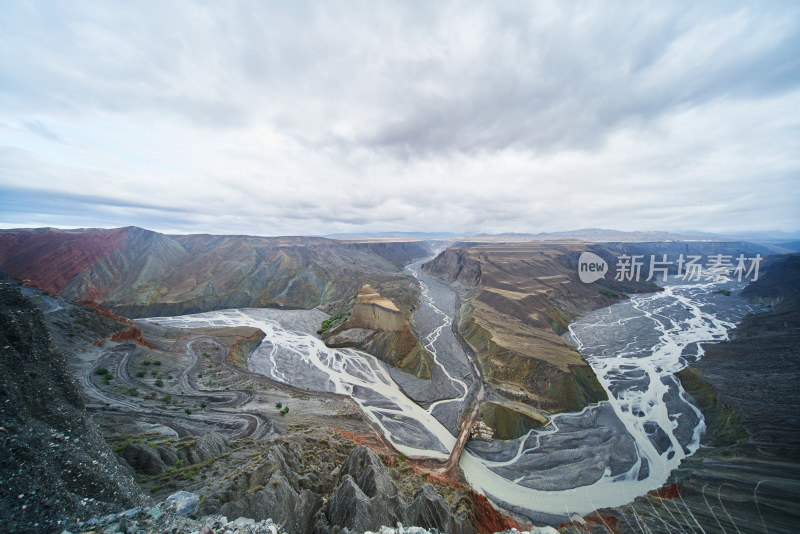 新疆安集海大峡谷