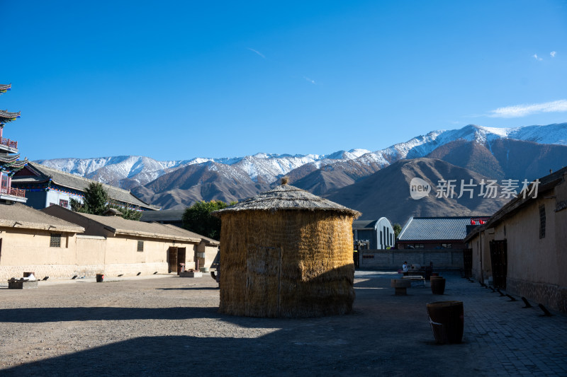 巴里坤古粮仓