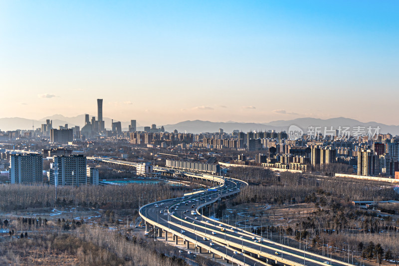 城市交通车流北京高速路