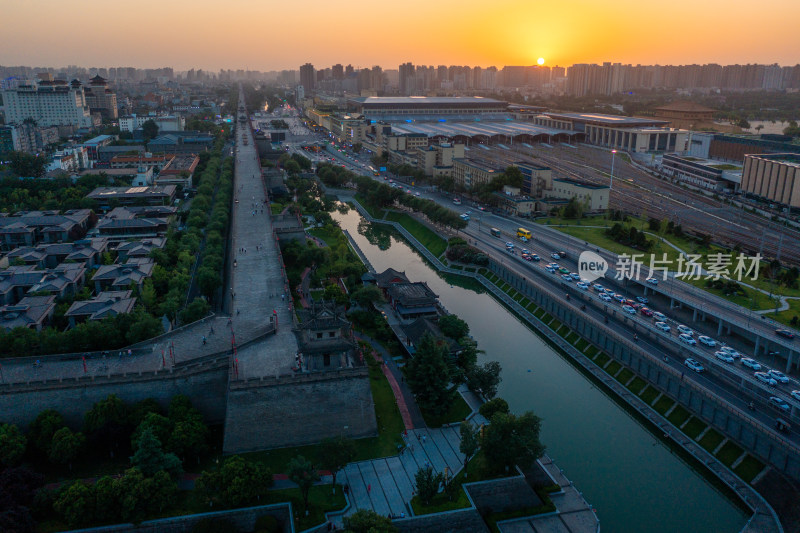 航拍西安城墙夜景夕阳余晖