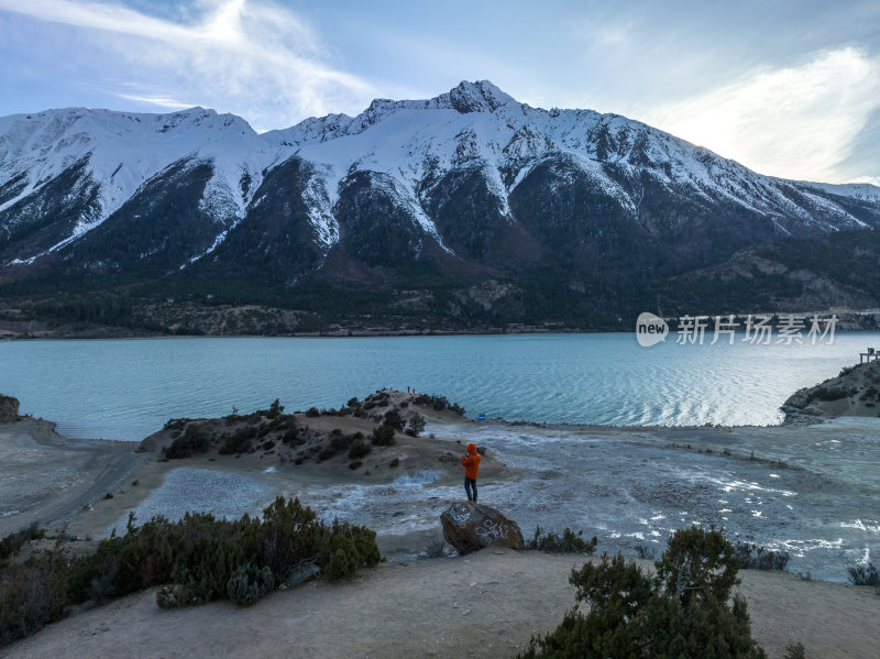 西藏昌都然乌湖来古雪山冰湖高空航拍