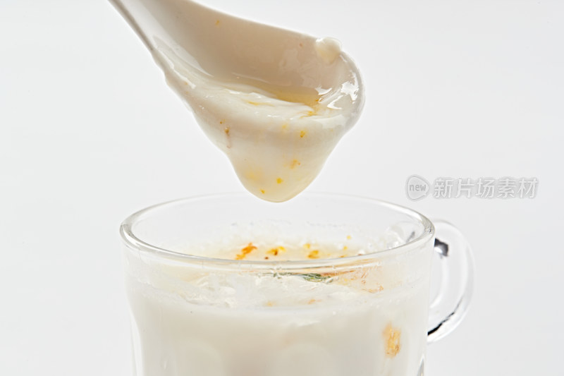 自制美味草原风味的多口味纯醸老酸奶