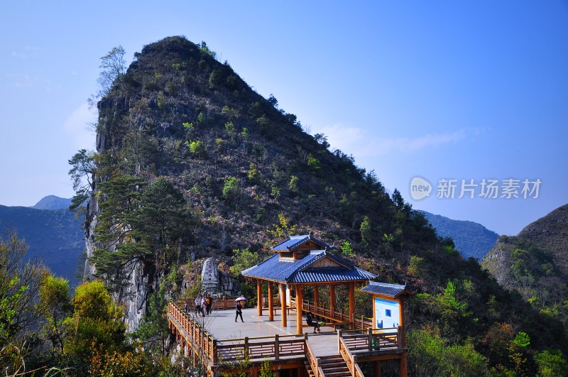 大石围天坑崇山峻岭鲜为人知的秘境