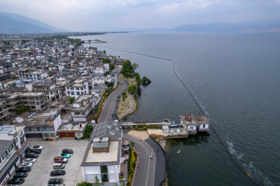 云南大理白族苍山洱海旁S弯高空航拍