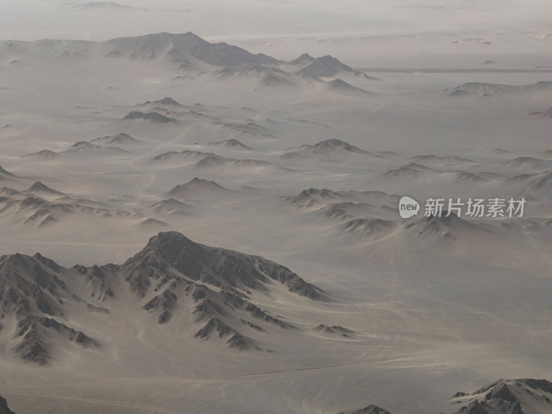 青海海西州茫崖黑独山月球基地网红高空航拍