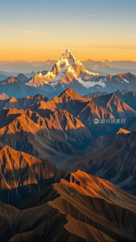 壮丽雪山自然风光全景