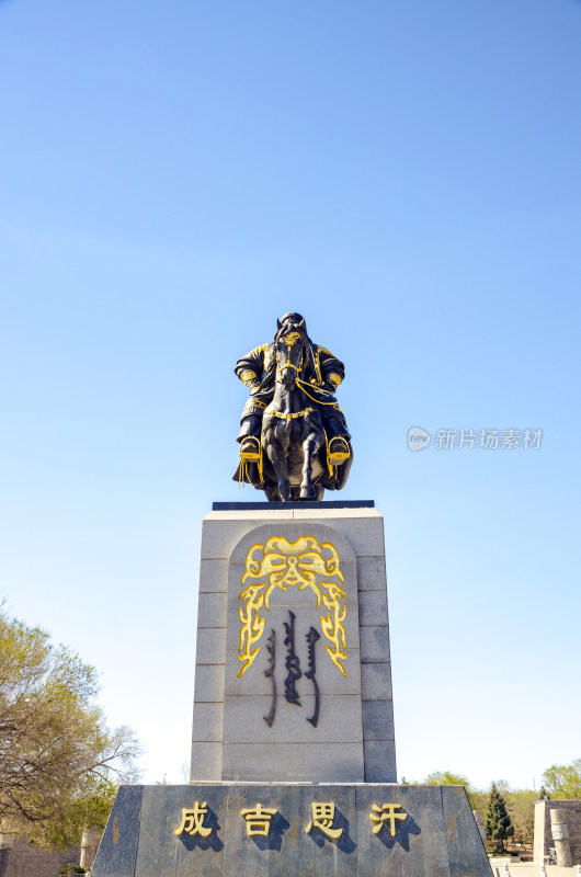 内蒙古兴安盟乌兰浩特成吉思汗公园雕像