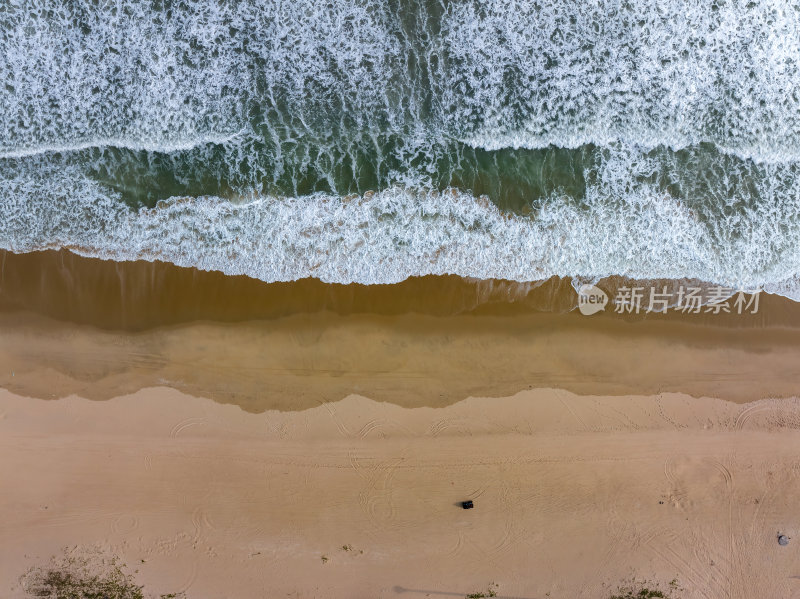 广东阳江海陵岛宁静的海滨沙滩航拍