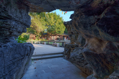 佛山顺峰山公园粤剧大观园传统岭南园林假山