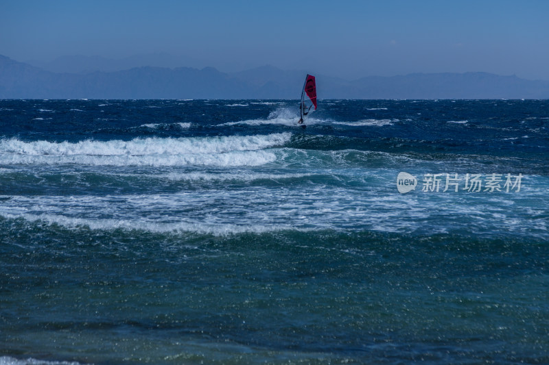 海上风帆冲浪