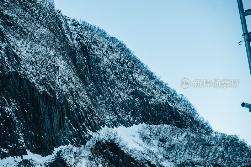 冬季长白山群山对天景观