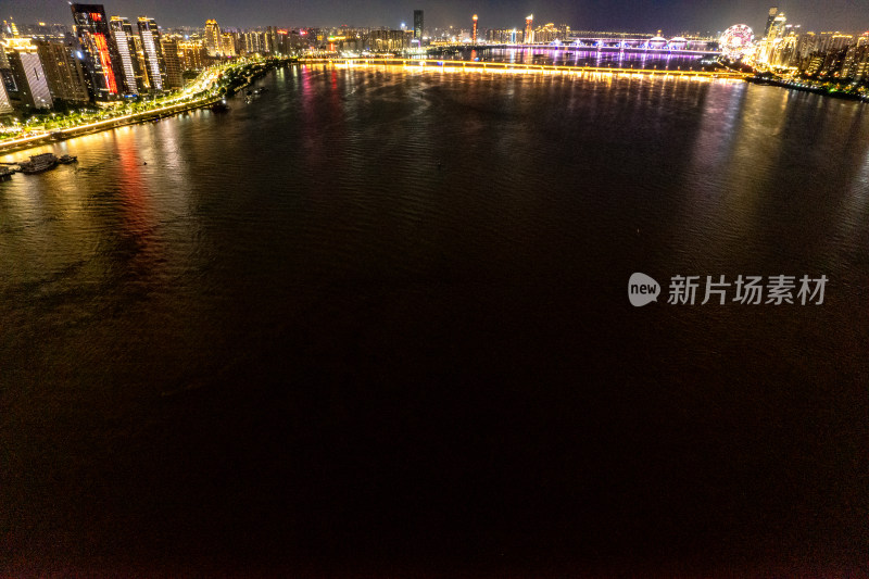 航拍南昌赣江两岸夜景航拍图