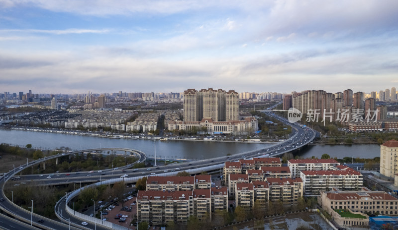 天津海河复兴门地铁站海津大桥城市交通风光