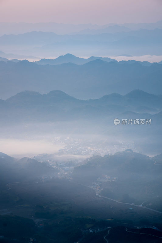 兴义市玉皇顶风景区日出云海