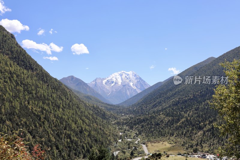 中国四川甘孜贡嘎雪山