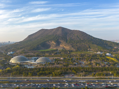 春天的苏州高新区大阳山与苏州植物园