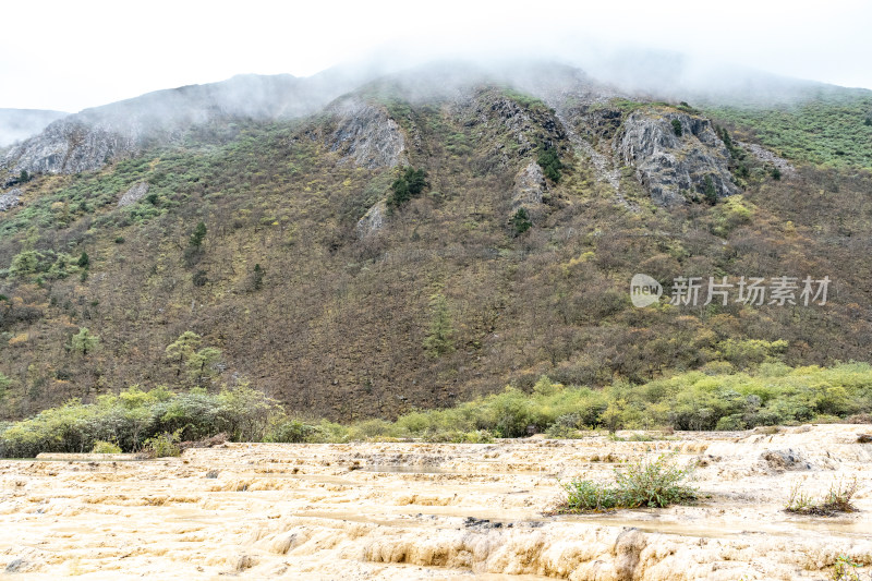 四川阿坝藏族羌族自治州黄龙风景区