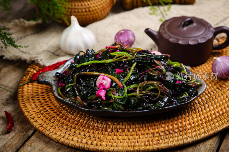 营养美味炒苋菜