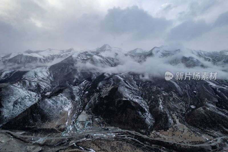 四川甘孜州高原子梅垭口贡嘎雪山航拍